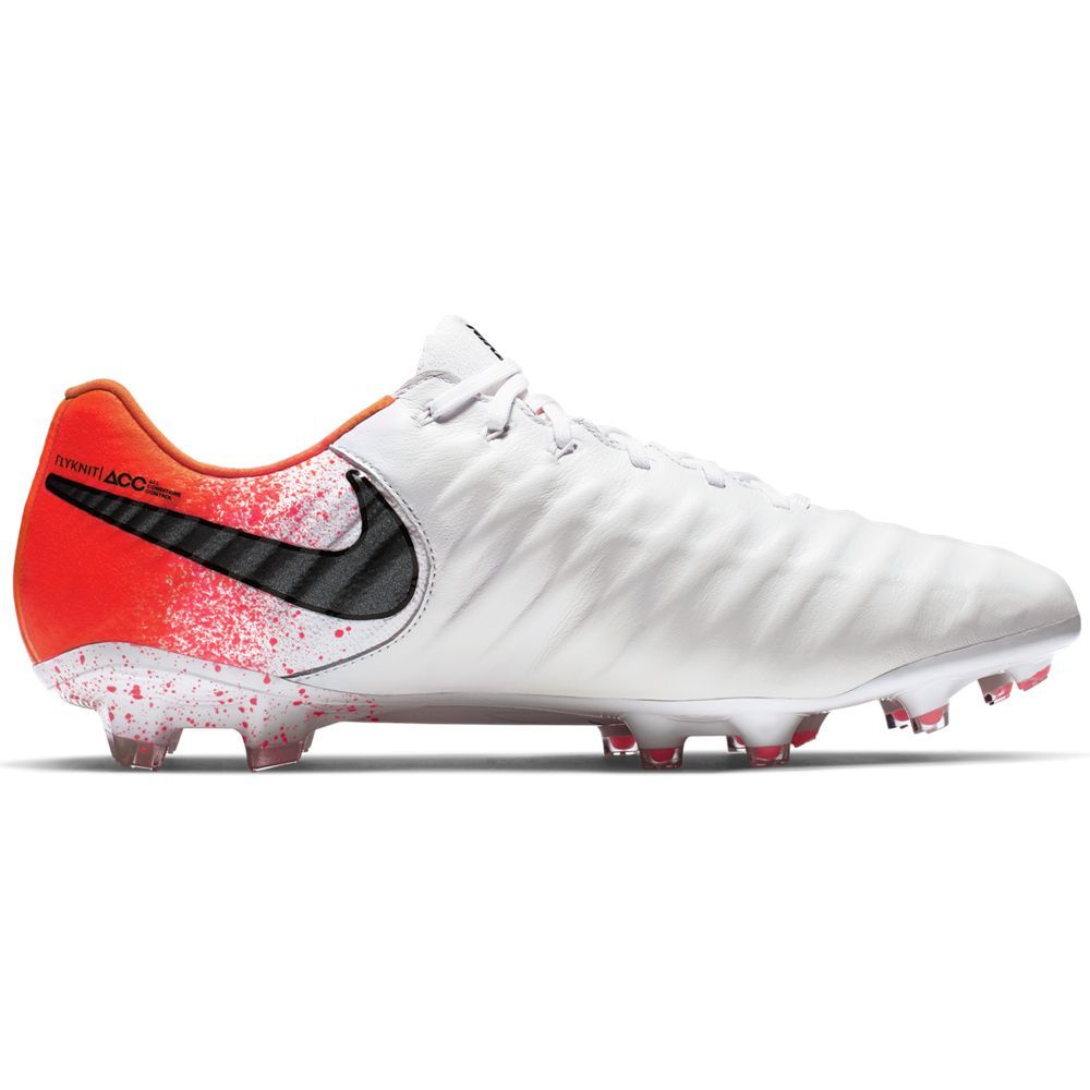 tiempo soccer cleats