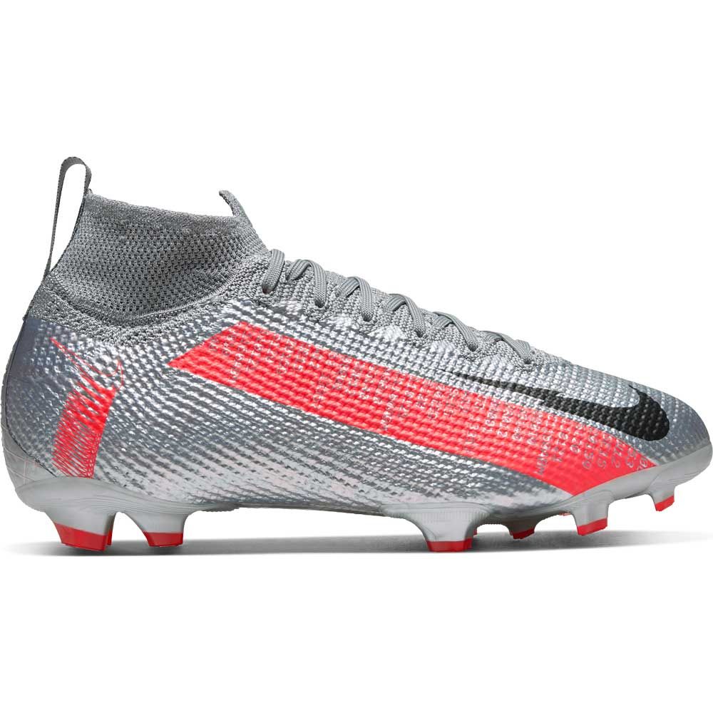 nike junior soccer cleats