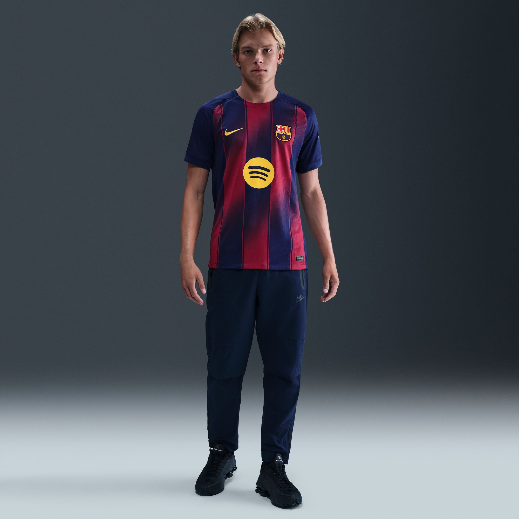 Nike FC Barcelona 2025/26 Men's Stadium Home Jersey | Soccer