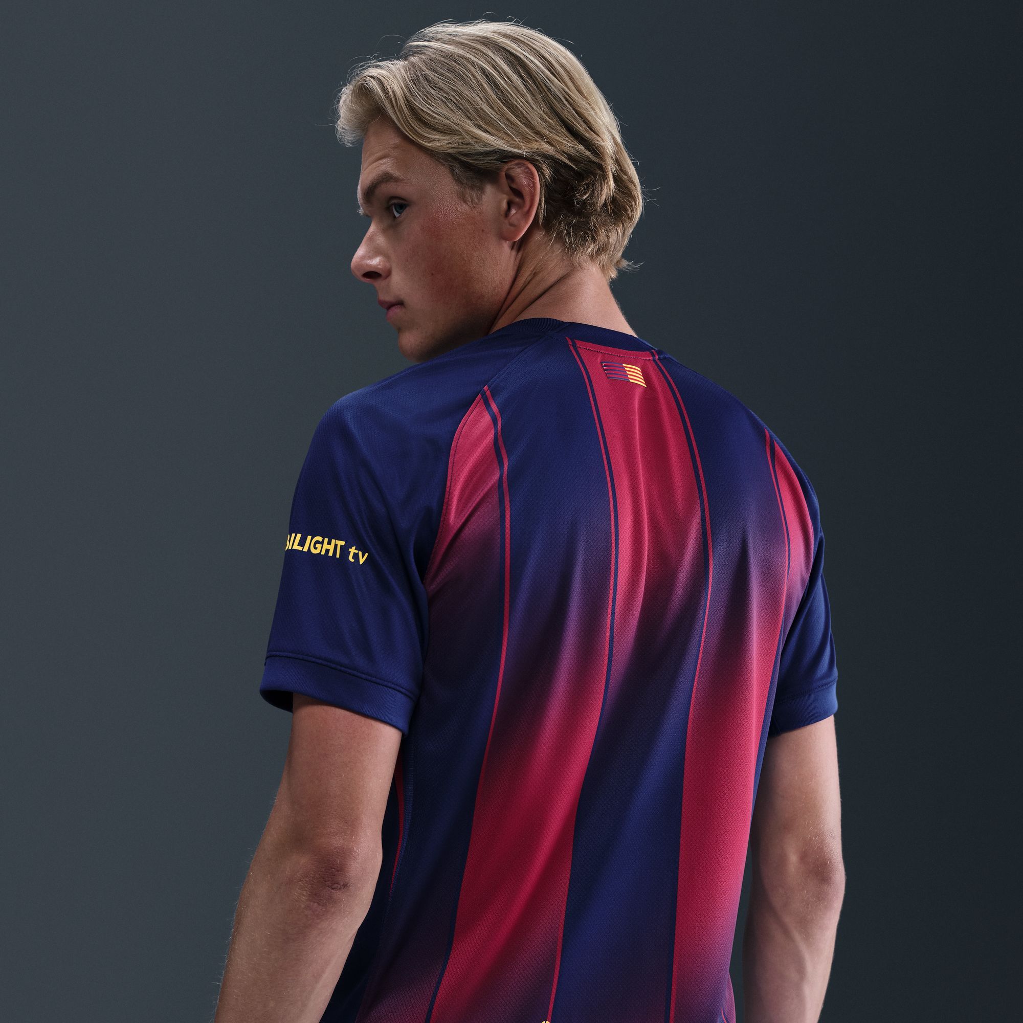FC Barcelona ユニフォーム2025 Nike Men's FC Barcelona 2025/26 Third Jersey Bright Mango