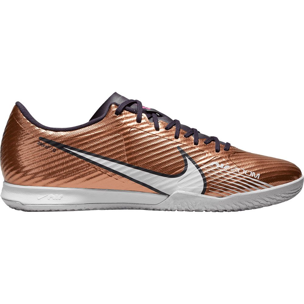 Nike Zoom Mercurial Vapor 15 Academy IC Soccer Shoes
