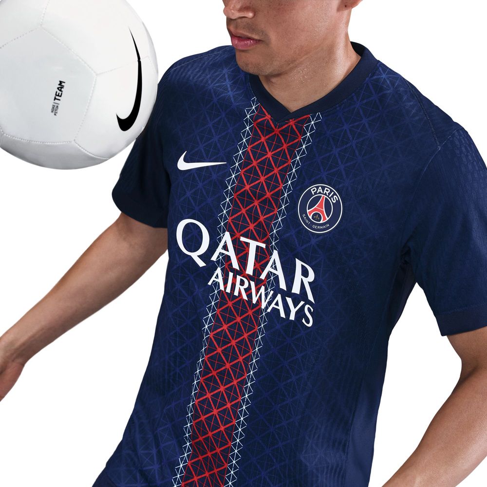 Nike Paris Saint-Germain 2025/26 Men's Match Home Jersey