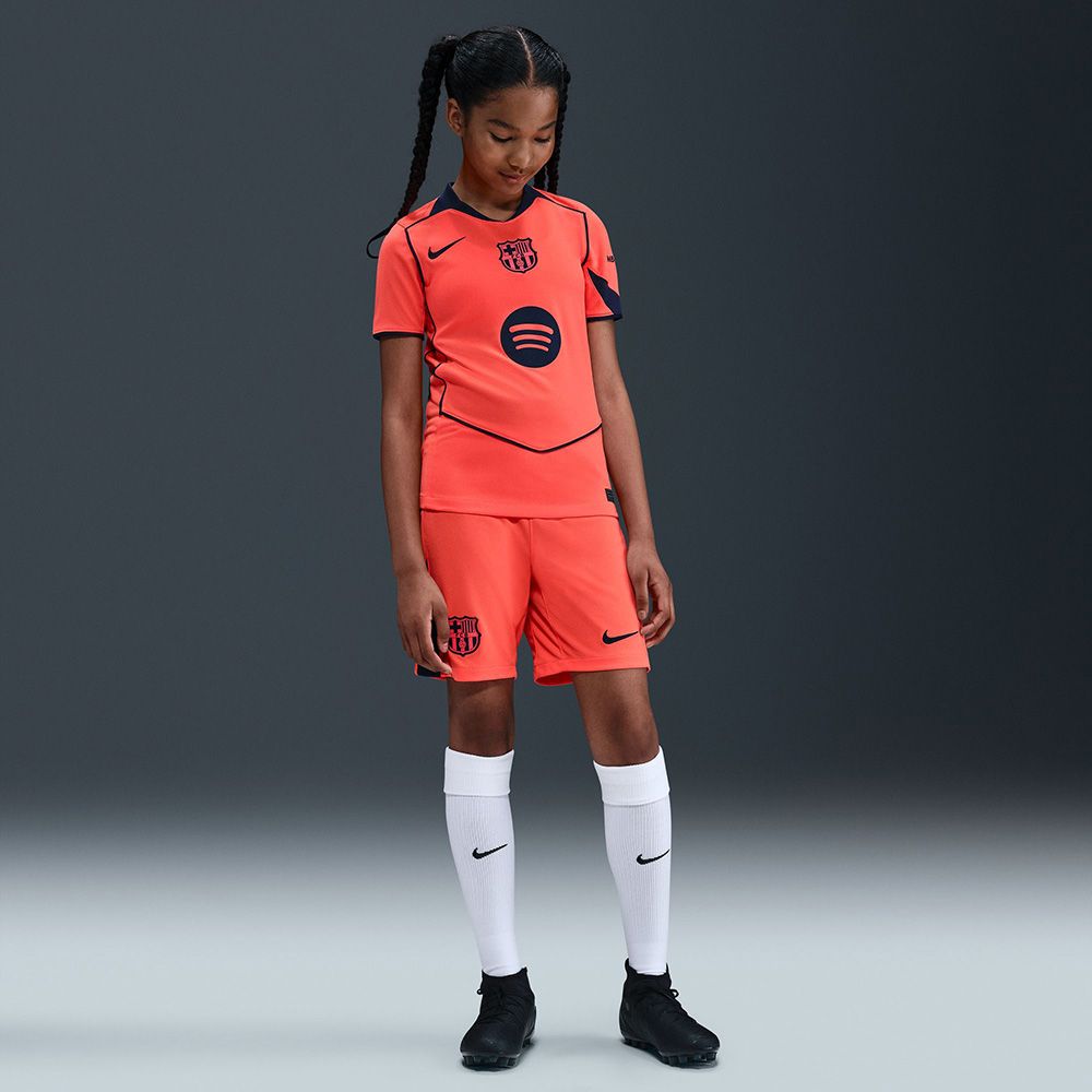 ウェア Barcelona nike football FC Barcelona. Nike.com
